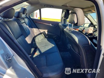 Zdjęcie 10 z 12 samochodu: 2011 MERCEDES-BENZ C 300 VIN:WDDGF5EB2BR175195 - miniatura