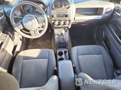 Zdjęcie 8 z 12 samochodu: 2014 JEEP COMPASS SPORT VIN:1C4NJDBBXED718809 - miniatura