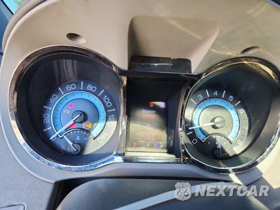 Zdjęcie 9 z 12 samochodu: 2010 BUICK LACROSSE CXS VIN:1G4GE5EV0AF115211 - miniatura
