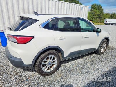 Trzecie zdjęcie samochodu z tyłu: 2021 FORD ESCAPE SE VIN:1FMCU0G68MUA89290 - miniatura