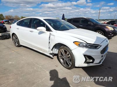 Czwarte zdjęcie samochodu z boku: 2020 FORD FUSION TITANIUM VIN:3FA6P0D94LR128153 - miniatura