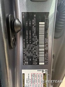 Zdjęcie 10 z 14 samochodu: 2018 LEXUS GX 460 VIN:JTJBM7FX9J5202816 - miniatura