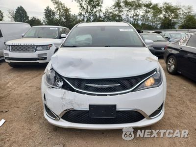 Piąte zdjęcie samochodu w środku: 2017 CHRYSLER PACIFICA TOURING L VIN:2C4RC1BG0HR803617 - miniatura