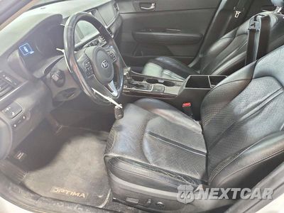 Zdjęcie 7 z 12 samochodu: 2016 KIA OPTIMA EX VIN:5XXGU4L36GG102542 - miniatura