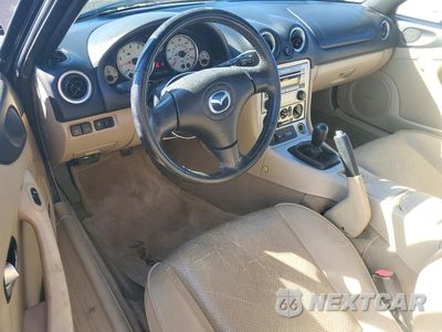 Zdjęcie 8 z 12 samochodu: 2004 MAZDA MX-5 MIATA BASE VIN:JM1NB353140404175 - miniatura