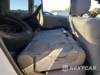 Zdjęcie 11 z 13 samochodu: 2004 TOYOTA HIGHLANDER VIN:JTEDP21A640001557 - miniatura