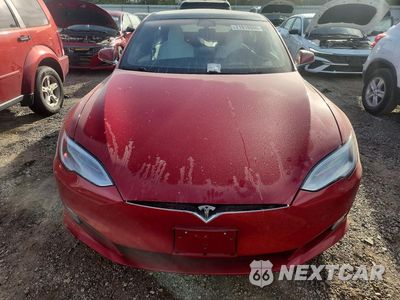 Piąte zdjęcie samochodu w środku: 2018 TESLA MODEL S VIN:5YJSA1E24JF245232 - miniatura