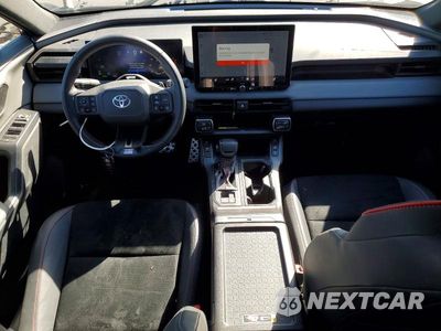 Zdjęcie 8 z 14 samochodu: 2026 TOYOTA RAV4 PLUG-IN HYBRID GR SPORT VIN:JTM7ERAV8TD003742 - miniatura