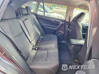 Zdjęcie 11 z 14 samochodu: 2022 TOYOTA RAV4 LE VIN:2T3F1RFV6NW303947 - miniatura