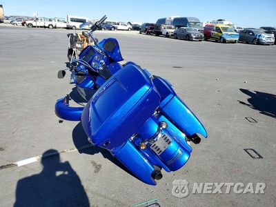 Czwarte zdjęcie samochodu z boku: 2018 HARLEY-DAVIDSON FLTRU VIN:1HD1KGD35JB631570 - miniatura
