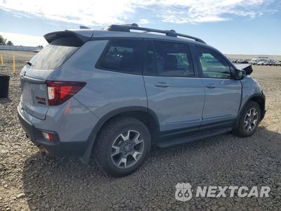 Trzecie zdjęcie samochodu z tyłu: 2022 HONDA PASSPORT TRAIL SPORT VIN:5FNYF8H65NB022769 - miniatura