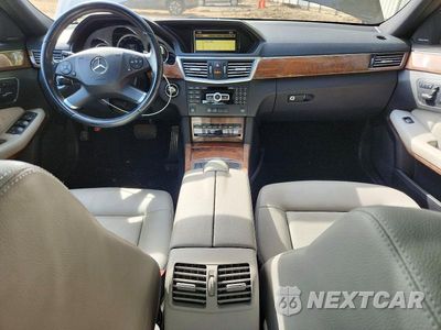 Zdjęcie 8 z 12 samochodu: 2012 MERCEDES-BENZ E 350 4MATIC VIN:WDDHF8JB3CA542472 - miniatura