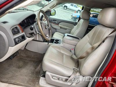 Zdjęcie 7 z 13 samochodu: 2013 CHEVROLET TAHOE C1500 LT VIN:1GNSCBE06DR188178 - miniatura