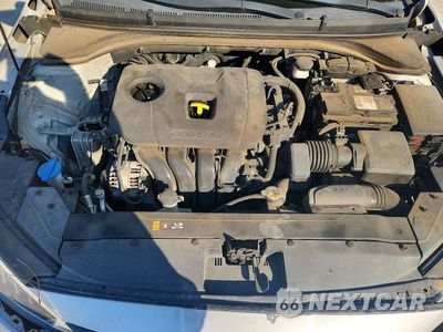 Zdjęcie 11 z 12 samochodu: 2020 HYUNDAI ELANTRA SEL VIN:5NPD84LF6LH551803 - miniatura