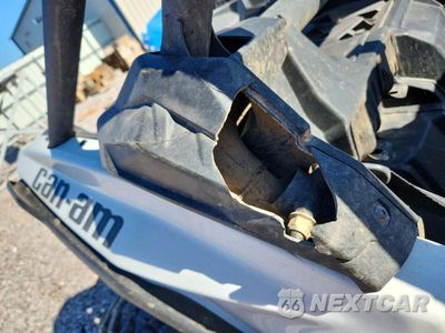 Zdjęcie 9 z 10 samochodu: 2024 CAN-AM MAVERICK X3 DS TURBO VIN:3JBVGAY41RE000417 - miniatura
