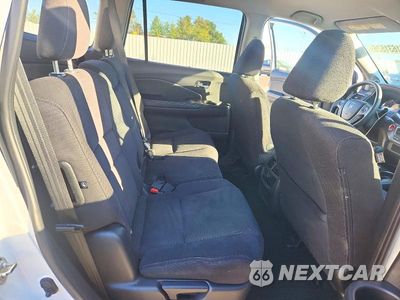 Zdjęcie 11 z 14 samochodu: 2017 HONDA PILOT LX VIN:5FNYF6H19HB080431 - miniatura