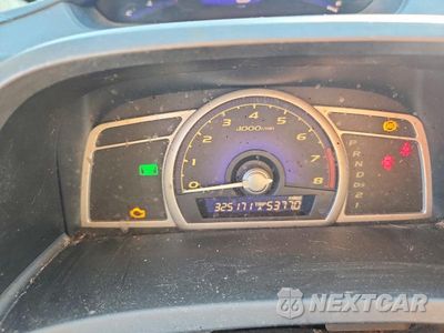 Zdjęcie 9 z 13 samochodu: 2006 HONDA CIVIC LX VIN:1HGFA16566L064990 - miniatura