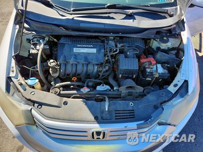 Zdjęcie 11 z 13 samochodu: 2010 HONDA INSIGHT EX VIN:JHMZE2H71AS010160 - miniatura