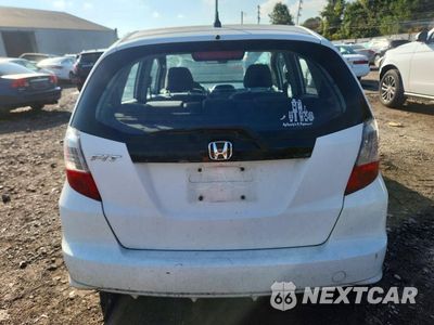 Zdjęcie 6 z 12 samochodu: 2013 HONDA FIT VIN:JHMGE8H35DC080413 - miniatura