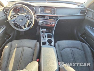 Zdjęcie 8 z 12 samochodu: 2017 KIA OPTIMA LX VIN:5XXGT4L33HG157180 - miniatura