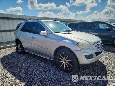 Czwarte zdjęcie samochodu z boku: 2009 MERCEDES-BENZ ML 350 VIN:4JGBB56E79A524316 - miniatura