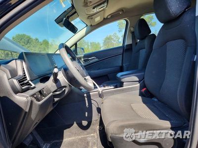 Zdjęcie 7 z 13 samochodu: 2023 KIA SPORTAGE LX VIN:KNDPUCAF9P7095604 - miniatura