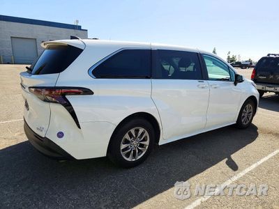 Trzecie zdjęcie samochodu z tyłu: 2023 TOYOTA SIENNA LE VIN:5TDKRKEC9PS162049 - miniatura
