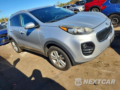 Czwarte zdjęcie samochodu z boku: 2017 KIA SPORTAGE LX VIN:KNDPMCAC1H7034948 - miniatura