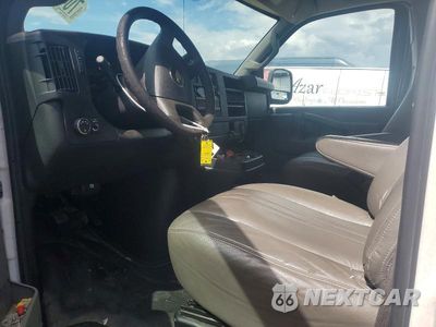 Zdjęcie 7 z 13 samochodu: 2017 CHEVROLET EXPRESS 2500 CARGO DELIVERY VAN VIN:1GCWGAFFXH1110857 - miniatura