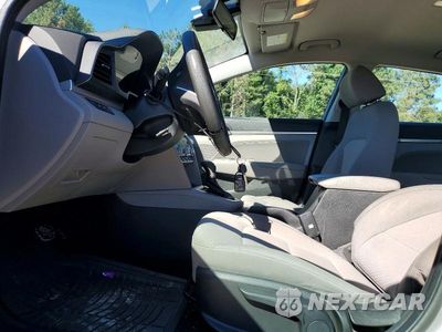 Zdjęcie 7 z 12 samochodu: 2020 HYUNDAI ELANTRA SEL VIN:KMHD84LFXLU983912 - miniatura