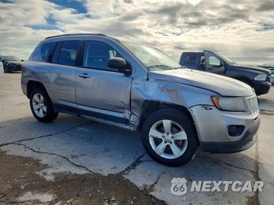 Czwarte zdjęcie samochodu z boku: 2016 JEEP COMPASS SPORT VIN:1C4NJDBB1GD617919 - miniatura