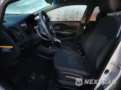 Zdjęcie 7 z 13 samochodu: 2014 KIA RIO LX VIN:KNADM4A39E6341274 - miniatura