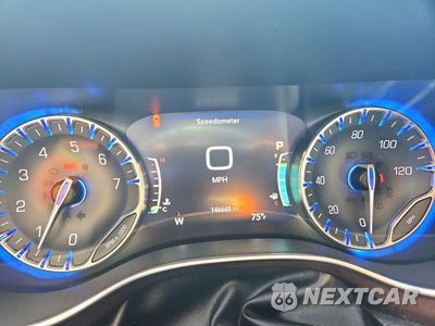 Zdjęcie 8 z 10 samochodu: 2017 CHRYSLER PACIFICA LIMITED VIN:2C4RC1GG2HR599430 - miniatura