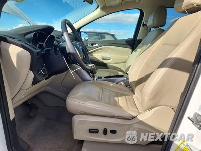 Zdjęcie 7 z 13 samochodu: 2015 FORD ESCAPE SE VIN:1FMCU9G99FUB62250 - miniatura