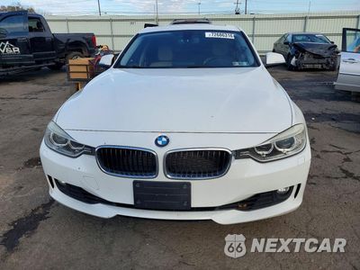 Piąte zdjęcie samochodu w środku: 2014 BMW 328 XI SULEV VIN:WBA3B5C5XEP540589 - miniatura