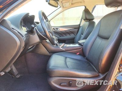 Zdjęcie 7 z 13 samochodu: 2017 INFINITI Q50 2.0T VIN:JN1CV7AP8HM641861 - miniatura