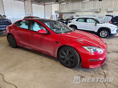 Czwarte zdjęcie samochodu z boku: 2022 TESLA MODEL S VIN:5YJSA1E57NF491207 - miniatura