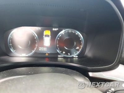 Zdjęcie 9 z 12 samochodu: 2020 VOLVO V60 CROSS COUNTRY T5 MOMENTUM VIN:YV4102WK4L1031272 - miniatura