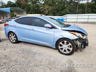 Czwarte zdjęcie samochodu z boku: 2013 HYUNDAI ELANTRA LIMITED VIN:KMHDH4AE4DU531241 - miniatura