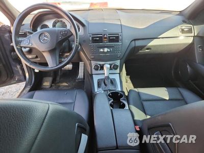 Zdjęcie 8 z 12 samochodu: 2008 MERCEDES-BENZ C 300 VIN:WDDGF54X68R012071 - miniatura