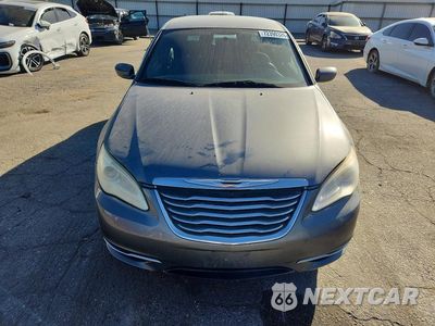 Piąte zdjęcie samochodu w środku: 2012 CHRYSLER 200 LX VIN:1C3CCBAB5CN223047 - miniatura