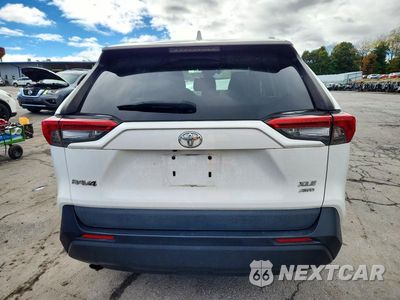 Zdjęcie 6 z 13 samochodu: 2020 TOYOTA RAV4 XLE VIN:2T3P1RFV7LW129758 - miniatura