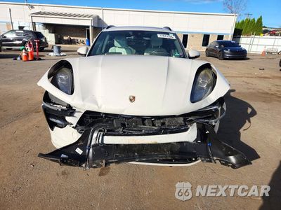 Piąte zdjęcie samochodu w środku: 2019 PORSCHE MACAN VIN:WP1AA2A57KLB04587 - miniatura