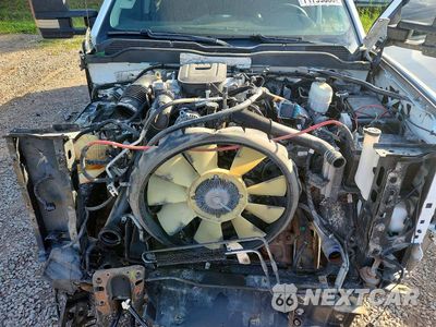 Zdjęcie 11 z 13 samochodu: 2016 CHEVROLET SILVERADO K2500 HEAVY DUTY LT VIN:1GC1KVE8XGF223129 - miniatura