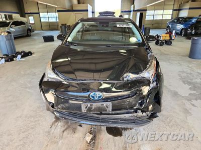 Piąte zdjęcie samochodu w środku: 2016 TOYOTA PRIUS THREE TOURING VIN:JTDKARFU1G3026474 - miniatura