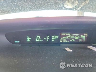 Zdjęcie 9 z 13 samochodu: 2013 TOYOTA PRIUS TWO VIN:JTDKN3DU2D5621693 - miniatura