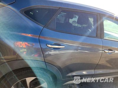 Zdjęcie 10 z 12 samochodu: 2017 HYUNDAI TUCSON LIMITED VIN:KM8J33A25HU324039 - miniatura