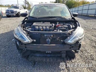 Piąte zdjęcie samochodu w środku: 2018 NISSAN SENTRA SV VIN:3N1AB7AP7JY314189 - miniatura