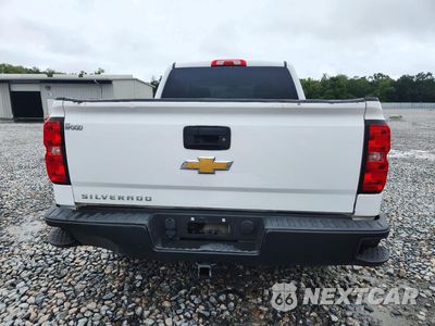 Zdjęcie 6 z 12 samochodu: 2018 CHEVROLET SILVERADO K1500 VIN:3GCUKNEC8JG336083 - miniatura