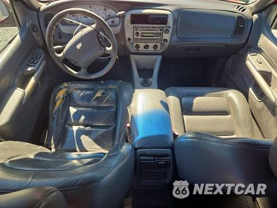 Zdjęcie 8 z 12 samochodu: 2001 FORD EXPLORER SPORT TRAC VIN:1FMZU67EX1UC43563 - miniatura